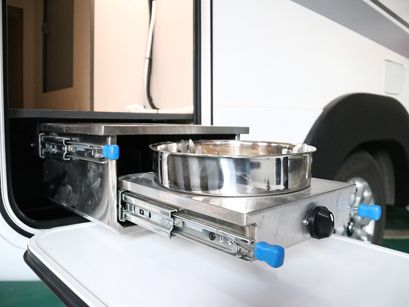 長城炮房車陪您過大年 長城炮房車陪您過大年