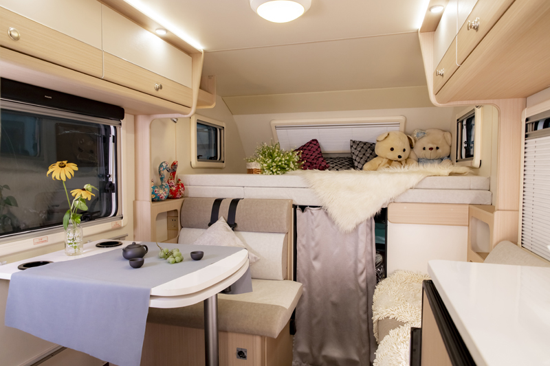 大床、大客廳得房車，四驅、動力好