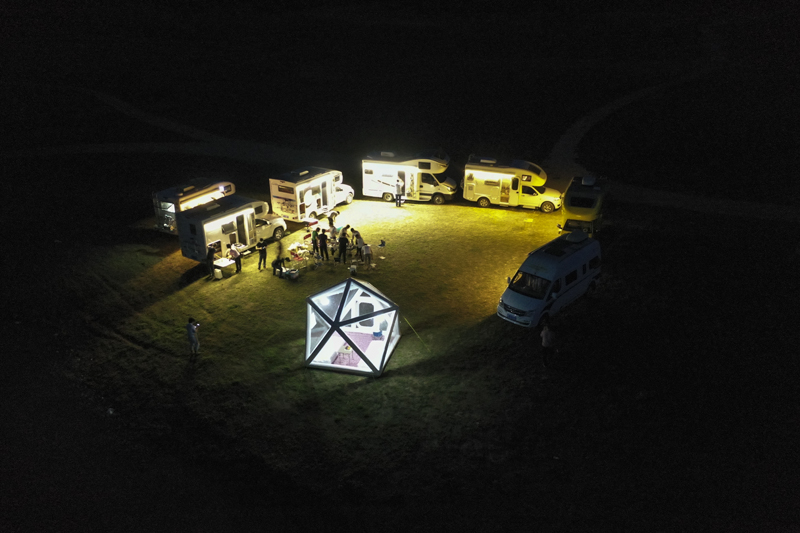 房車(chē)旅行的誘惑，你還有多久到達(dá)