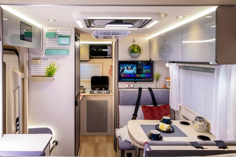 C2本就能開這款房車、動力強勁 C2本就能開這款房車、動力強勁