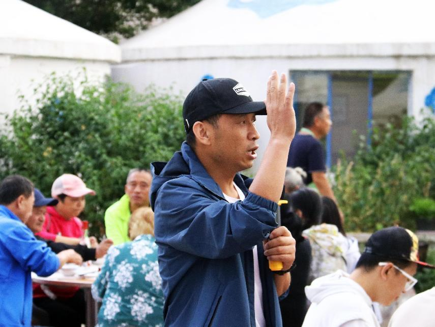 對酒當(dāng)歌，人生幾何，要盡興就現(xiàn)在！